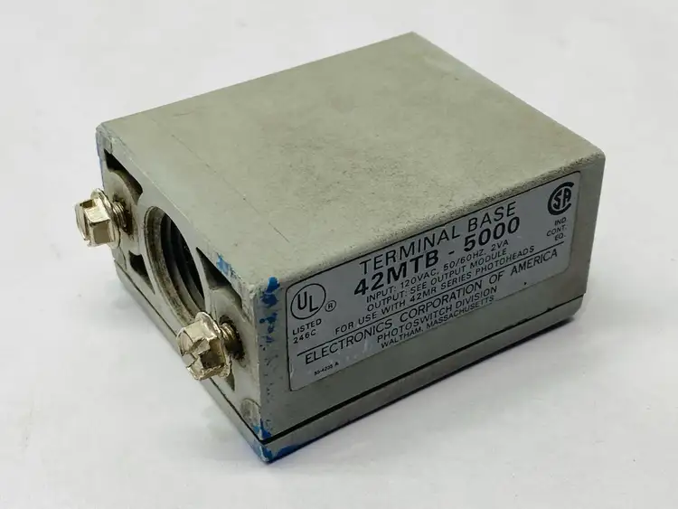 Used ELECTRONICS CORP OF AMERICA _UNKNOWN_ Terminal Blocks | Maverick Industrial Sales #1113276
