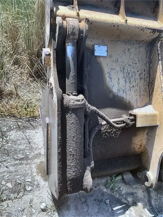 Used 2003 JRB 624H Multipurpose Buckets Utah US | Proxy Equipment #1384876
