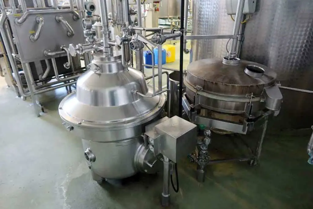 8500 LPH soft & semi-hard cheese production line.