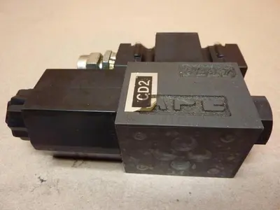 USED YUKEN T-S-DSG-01-2B2-D24-50