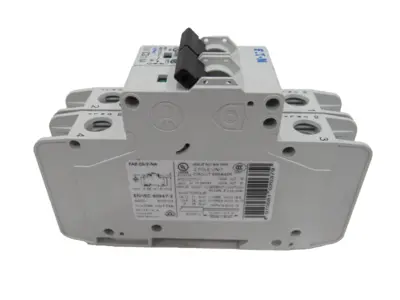 NEW EATON FAZ-C3/2-NA CIRCUIT BREAKER 3AMP 2 POLE FAZC32NA