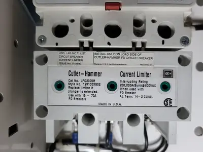 Used EATON SVX005A1-5A4N1 Switchgears British Columbia CA | Lenmark #240182