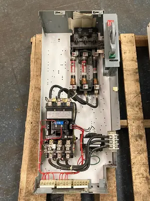 Used ALLEN-BRADLEY YUYG14037/1AK Starters | Surplus Asset Holdings #1204965