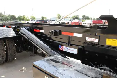 New | in-Stock 2026 INTERNATIONAL HX Rolloff Trucks Texas US | Roll Off Truck World #1491804
