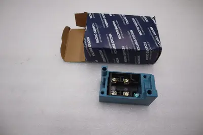 NEW Honeywell MPB10 Micro Switch Photoelectric Receptacle Base STOCK G916A