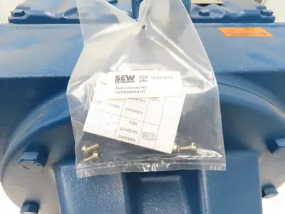 Sew Eurodrive R147 AD6 Inline Helical Gearbox 46.65 Reducer 38 RPM 115100 In-Lb