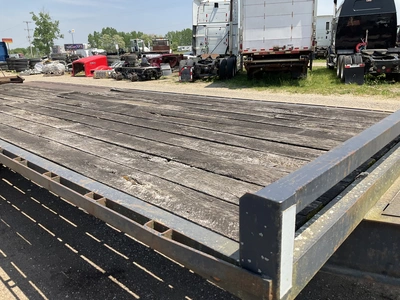 2005 Leland 30’ Tag Trailer