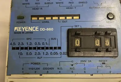 USED KEYENCE DD-860