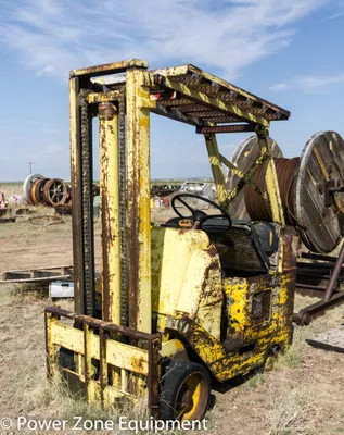 USED FORKLIFT -