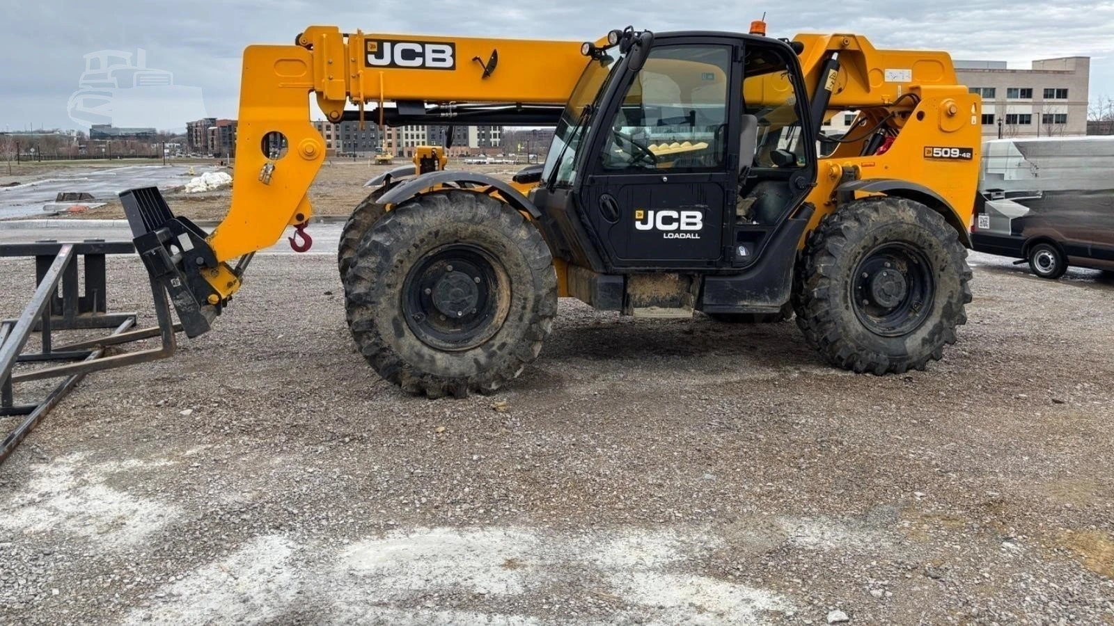 USED 2022 JCB 509-42