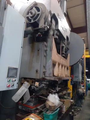 NIAGARA S2-G-222-72-32-1/2 Gap Frame (OBS) Presses | Universal Press & Machinery (UPM) (2)