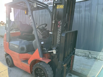 Used TOYOTA 7FGCU25 Misc Forklifts Michigan US | KD Equipment Sales #1557880