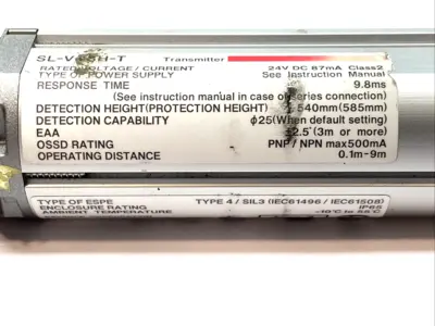 USED KEYENCE SAFETY LIGHT CURTAIN TRANSMITTER 28 BEAM 24VDC IP65