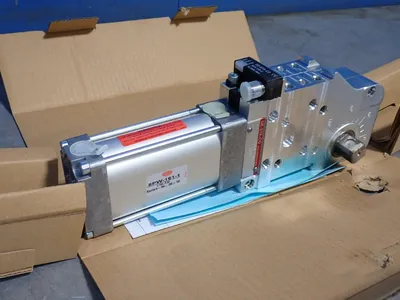 USED DESTACO 82M3E23005NL81