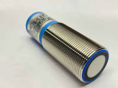 UM30-213113 | Sick  Ultrasonic Sensor M12 5-Pin 6036918 - New Other