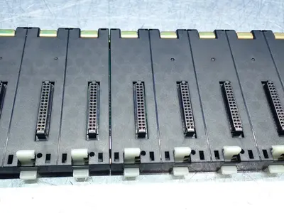 Used OMRON C200HWBC101V1 PLC Expansion Units Ohio US | HGR 24 #751721