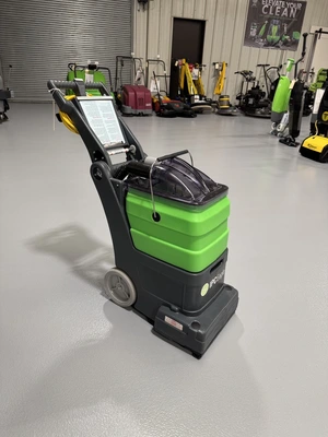IPC SC4 12″ 4 Gallon Carpet Extractor Refurbished