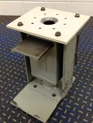 USED METAL FABRICATOR MAGNET