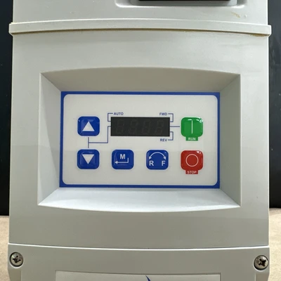 NEW Lenze ESV112N02YMC