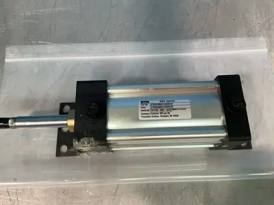Used PARKER 2.50CB4MAU14AC03.50 Pneumatic Cylinders Ohio US | HGR 24 #1357908