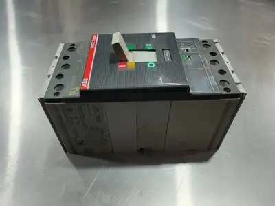 NEW ABB T4L 250 - 1SDA059457R1
