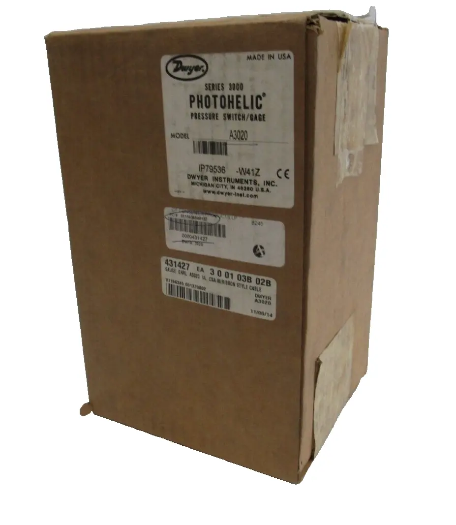 NEW DWYER A3020 PHOTOHELIC PRESSURE SWITCH/GAGE SERIES 3000
