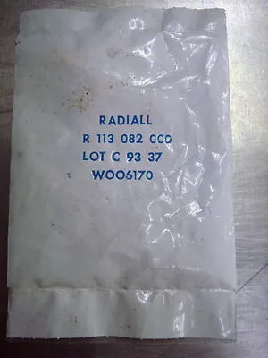 NEW Radiall R113082000