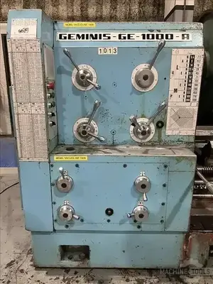 USED 1987 GEMINIS LATHES GE1000A