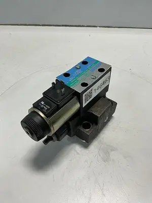 USED VICKERS DG4V-3S-2AL-M-U-HL7-60-EN490