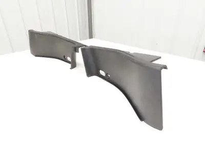 Linde Forklift Step Toe kick Plastic Shroud Set Removed From E20C