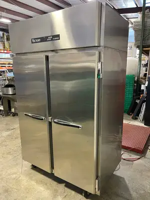 Used Victory Used Victory VF-SA-2D 52" Top Mounted Double Solid Door Reach-In Freezer 115V Freezers Illinois US | Falcon Restaurant Supply #1376127