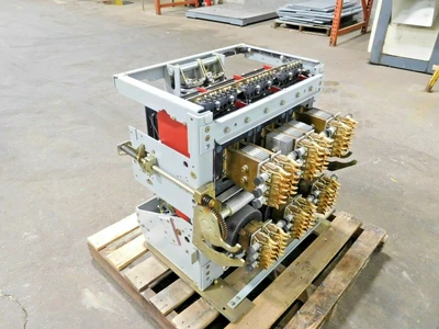 Used GE AKR-7F-100 Circuit Breakers Ohio US | Equipment Recovery Corp. #1329731
