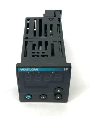 Used Watlow SD Series Digital Limit Controller 1/16 DIN Size PLC Processors Michigan US | Maverick Industrial Sales #1395006