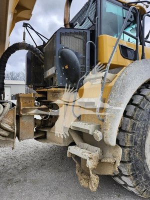 USED 2018 BELL B40E