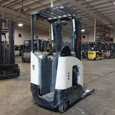 USED 2019 CROWN RR5725-45