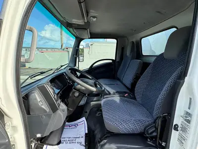 Used 2023 ISUZU NPR HD Box trucks Florida US | Truck and Van Outlet #1708746