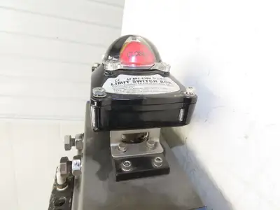 Bi-Torq Pneumatic Actuated 4" Butterfly Valve 4-Lug 316SS Disc & Limit Switch