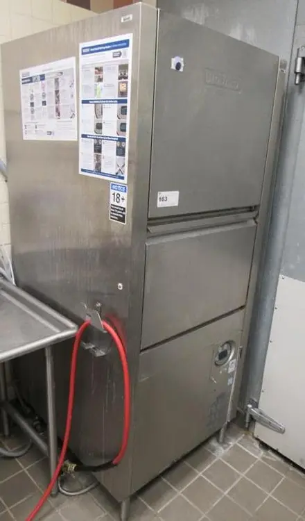Used HOBART PW10 Dishwashers British Columbia CA | Surrey Food Equipment #435075