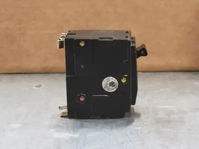 USED SQUARE D QO215