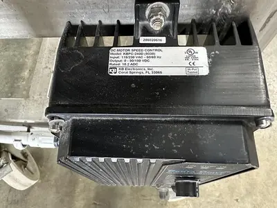 Berry Volumetric Clamshell Filler