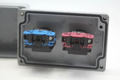 Used IDEC HW1B-M1F10-G & HW1B-M1F01-R Misc Electrical & Power Parts California US | Davliegogo LLC #1729765