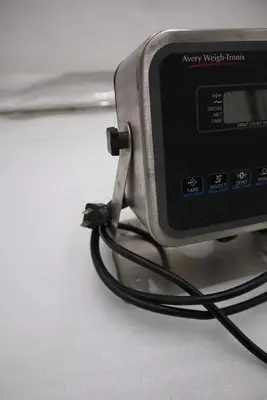 AVERY WEIGH-TRONIX ITW ZM201-SD2 / ZM201SD2 (USED) SCALE OUTUT STOCK 3036-A