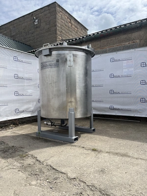 1,000L S/S Enclosed Mixing Tank 3.7 kw