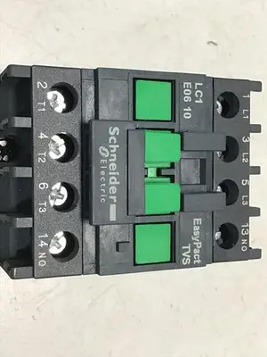 USED SCHNEIDER ELECTRIC LC1E0610