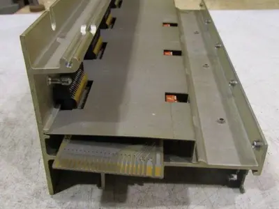 Gould Modicon B546 I/O Input Output PLC Slot Rack Housing Chassis
