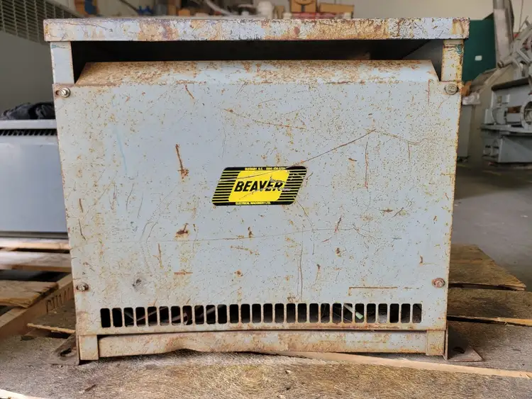 Used BEAVER _UNKNOWN_ Transformers British Columbia CA | Lenmark #367068