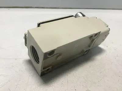 USED YAMATAKE LJA10-11A21N-003