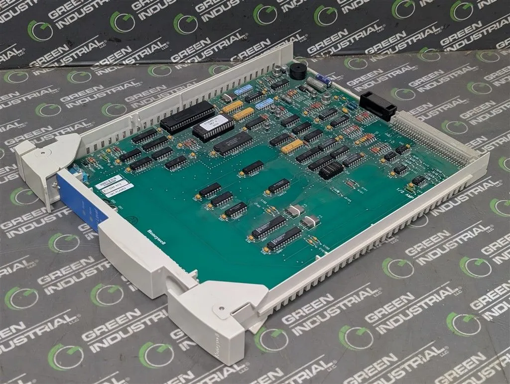 Honeywell 51304362-100 UCN Low Level Analog Mux Card HDW: T FW: E Used
