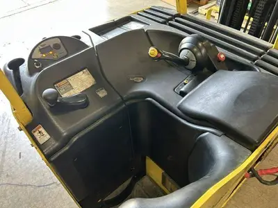 Used 2019 HYSTER E40HSD3 3-Wheel Stand up Electric Counterbalance Forklifts Illinois US | Somerset Equipment Sales #1546202