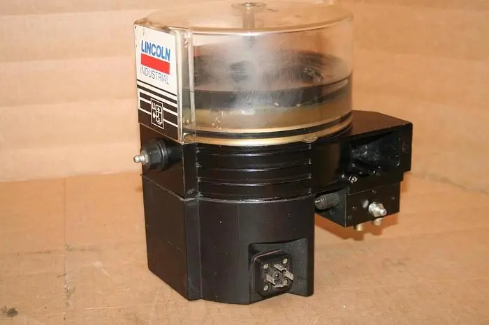 Used LINCOLN INDUSTRIAL P30161411110 Pump Parts Michigan US | Ideal Machinery #692328